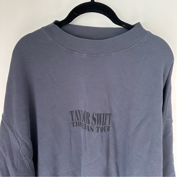NWT Taylor Swift Eras Tour Blue Crewneck Sweatshirt Size XL - Picture 2 of 5